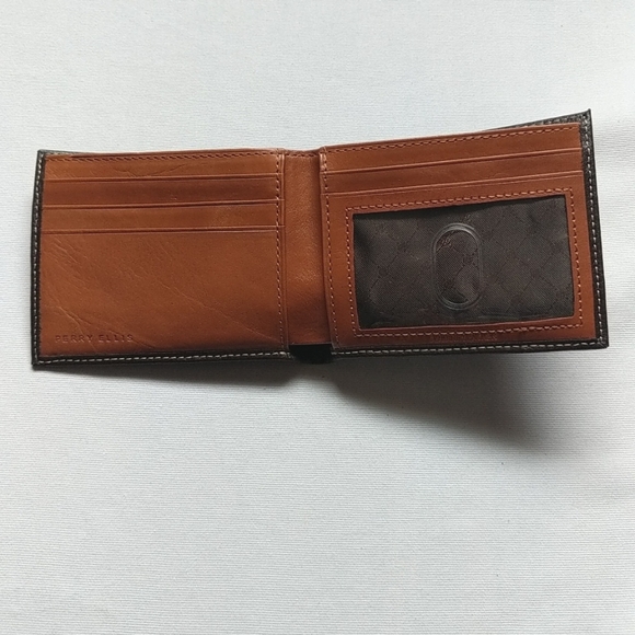 Perry Ellis Brown Pebbled Folding Wallet. - Picture 3 of 8